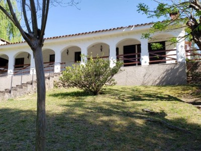Casa con bajada al río 